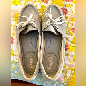 Keds like new barely worn 8.5